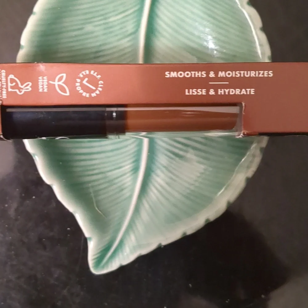 ELF nwt lip